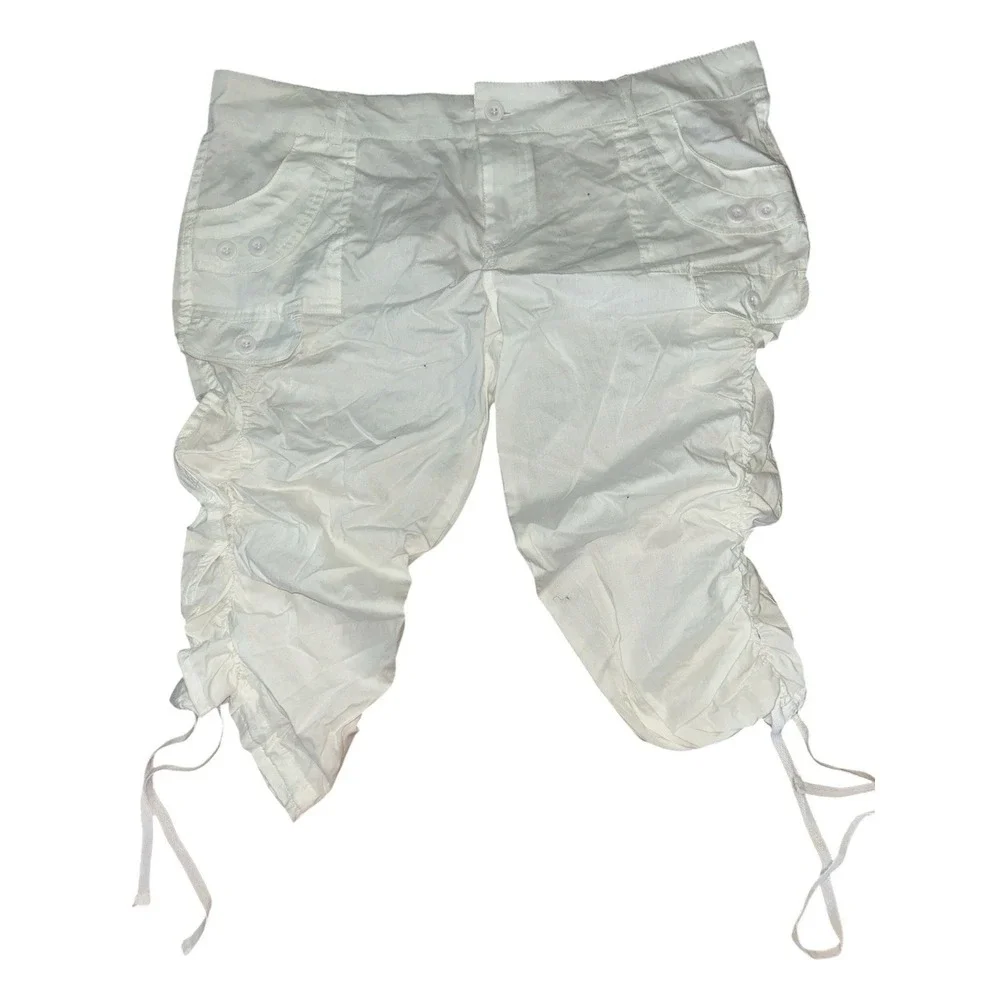 Ashley Blue Women Plus SZ 1XL White Cargo Capri Pants Cotton Stretch Ruched Side - Picture 1 of 6